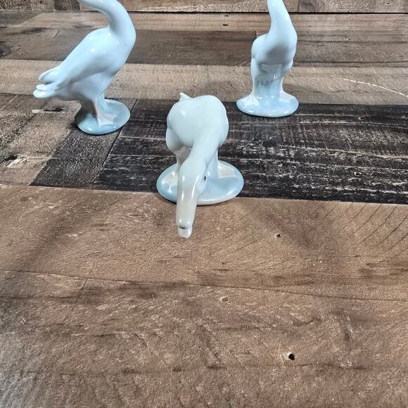 Lladro Little Duck Figurines - Set of 4 - Perfect Condition! - Picture 10 of 16